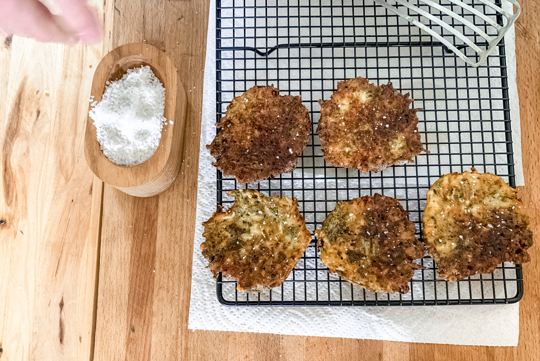 https://wellspentmarket.com/cdn/shop/files/hero-frittelle-de-zucchini.png?v=1683152346&width=1100